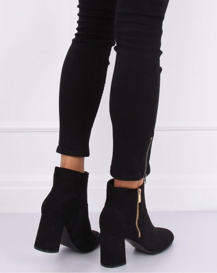 Botine cu toc culoarea negru 136075