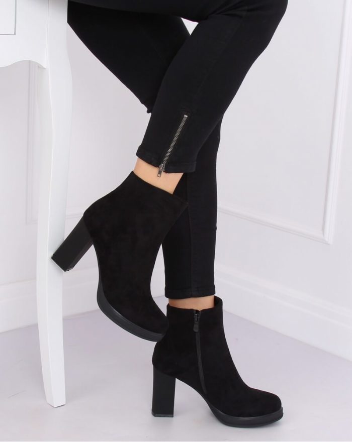 ~Botki na obcasie culoarea negru 139423